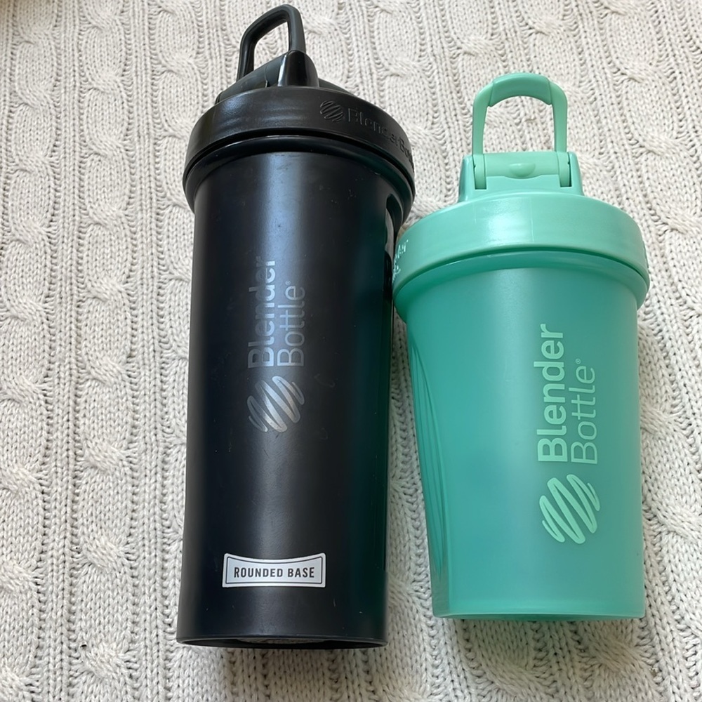 2 Blender Bottle shaker cups. 20 & 28 oz. Ball/mixer inside. Very good condition